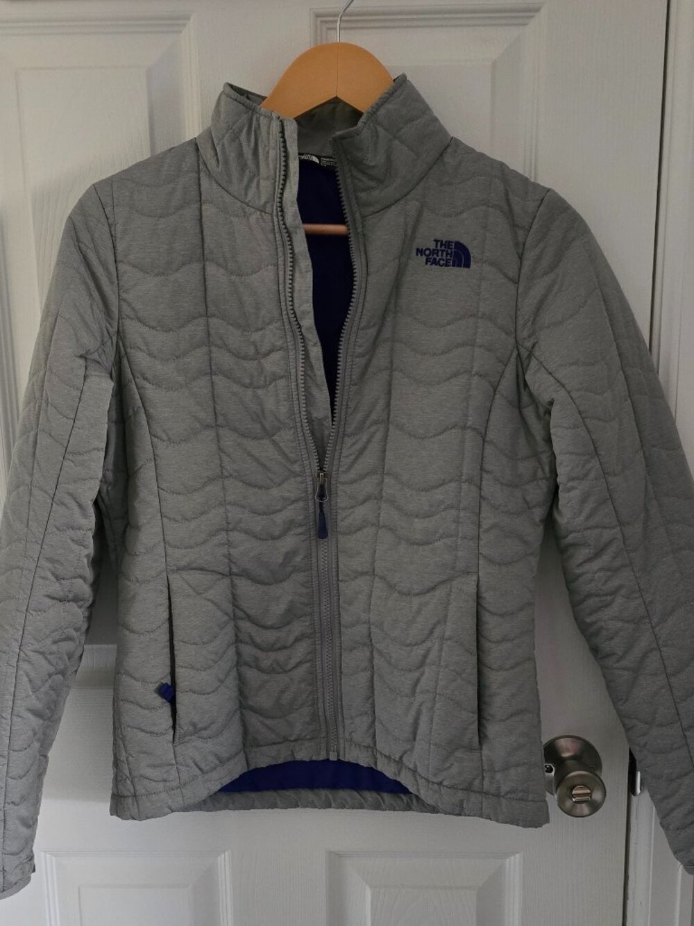 The North Face Bombay Full-Zip Puffer Mid-layer Jacket Gray- Excellent Condition